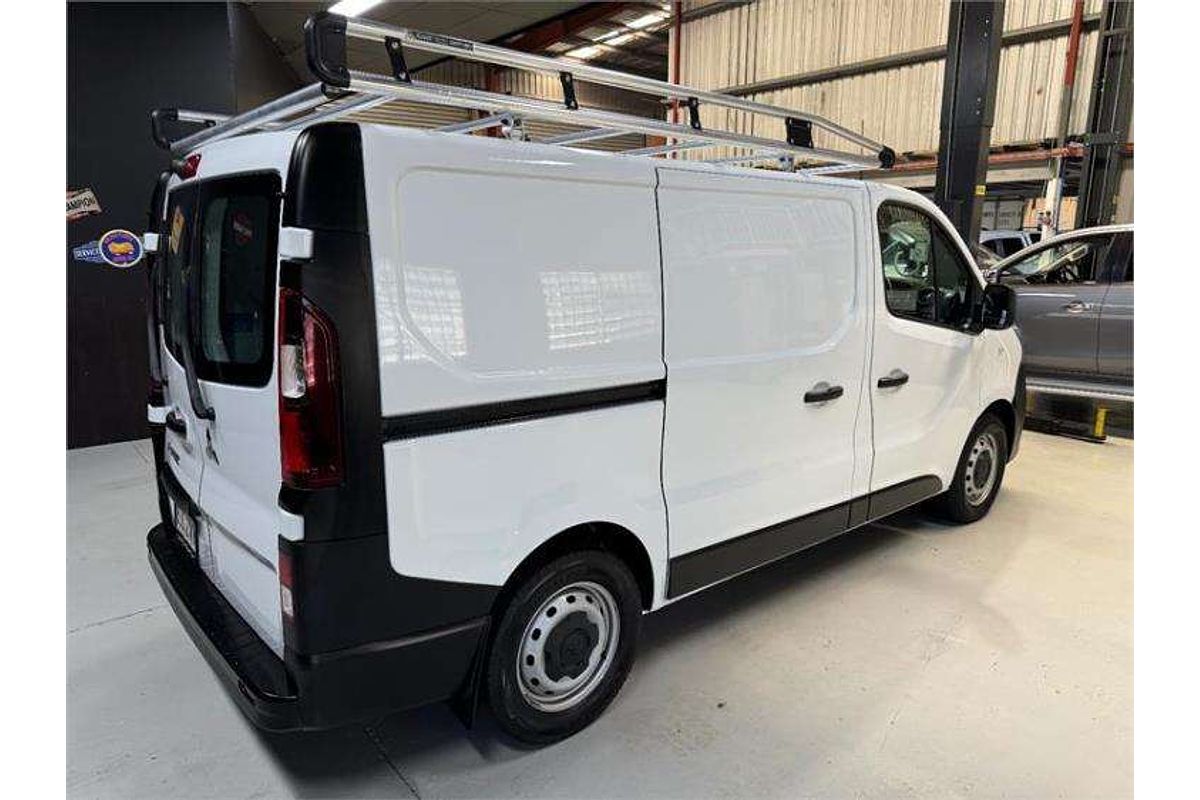 2020 Mitsubishi Express GLX SN LWB