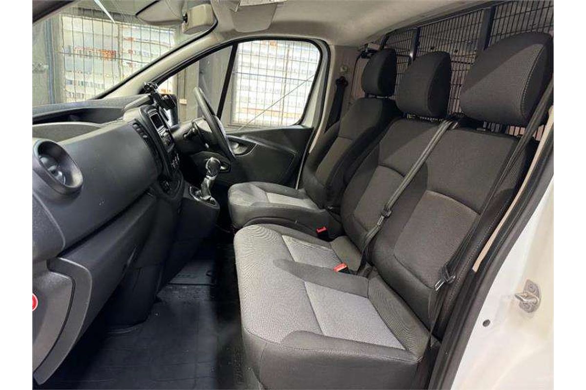 2020 Mitsubishi Express GLX SN LWB
