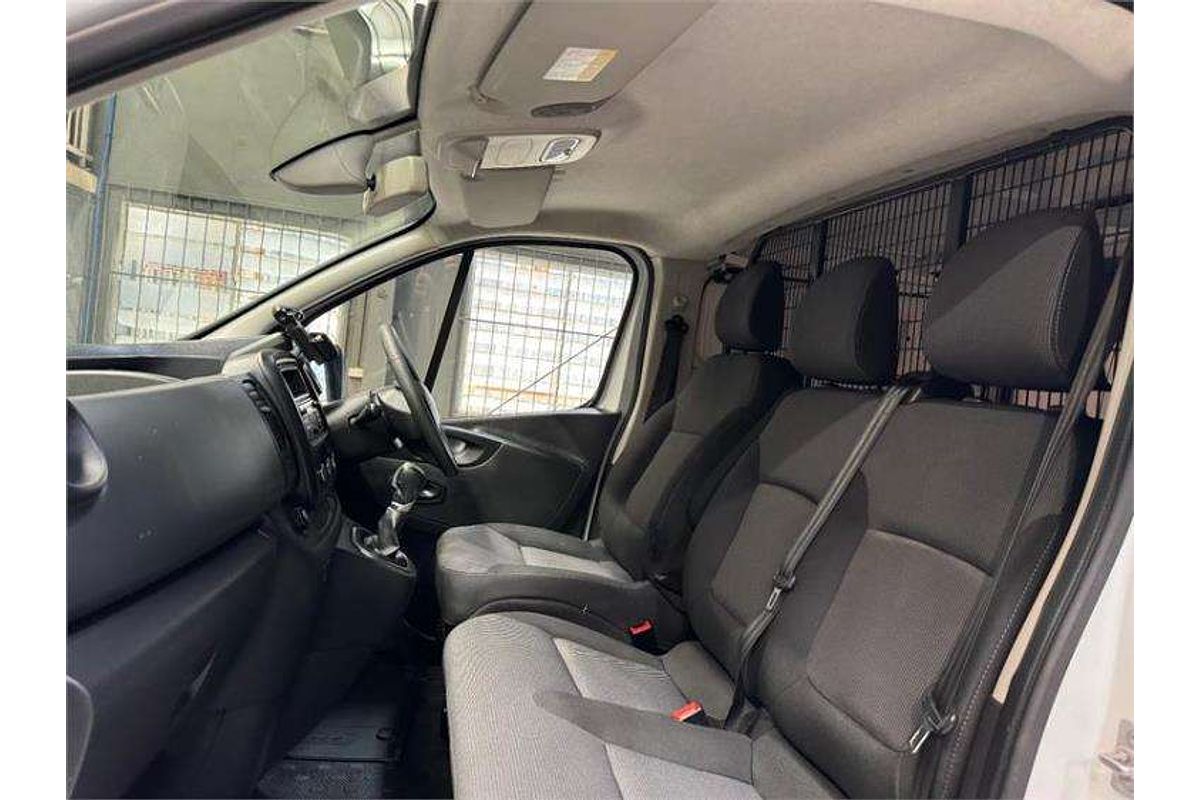 2020 Mitsubishi Express GLX SN LWB