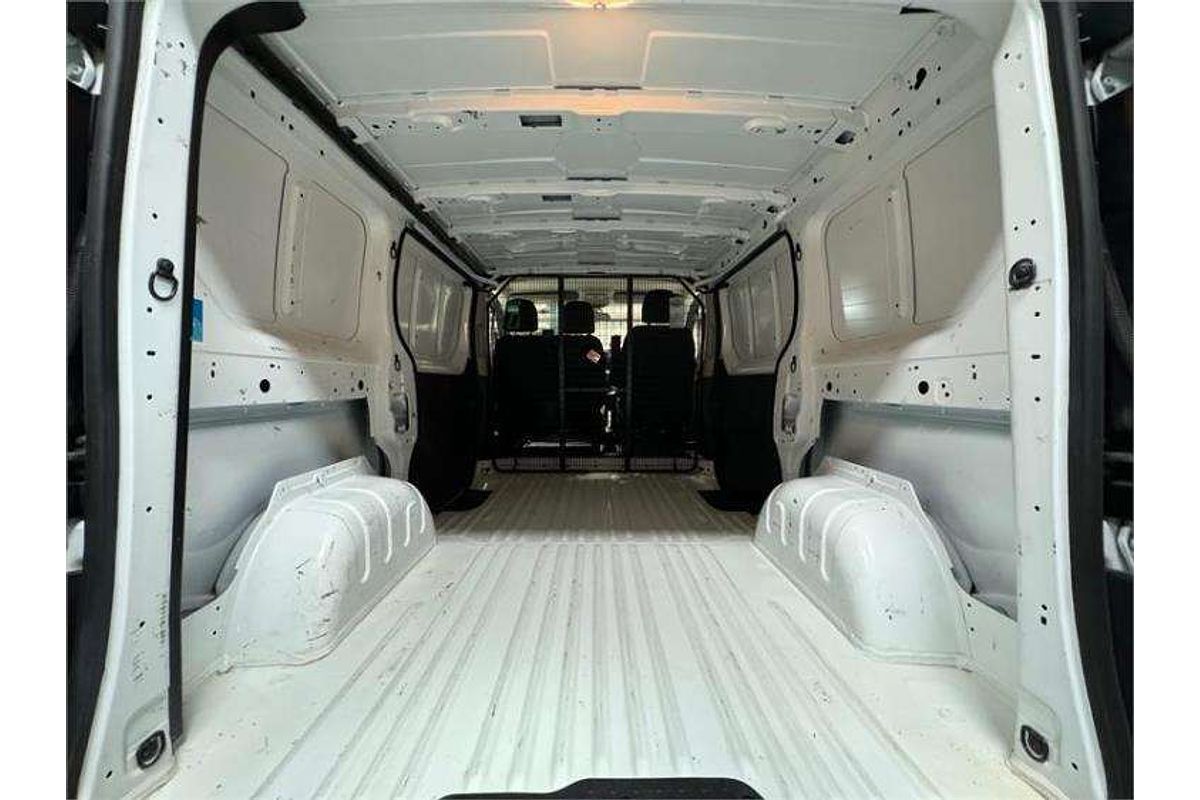 2020 Mitsubishi Express GLX SN LWB