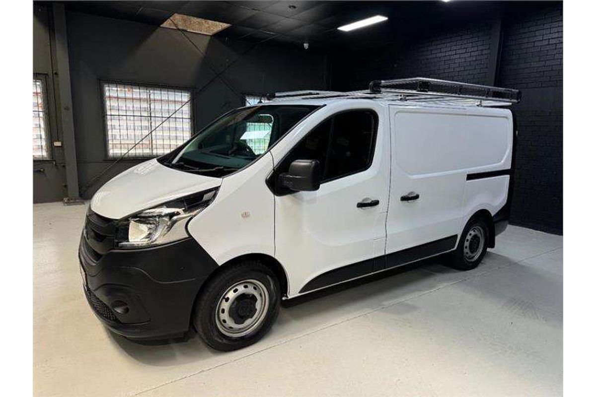 2020 Mitsubishi Express GLX SN LWB