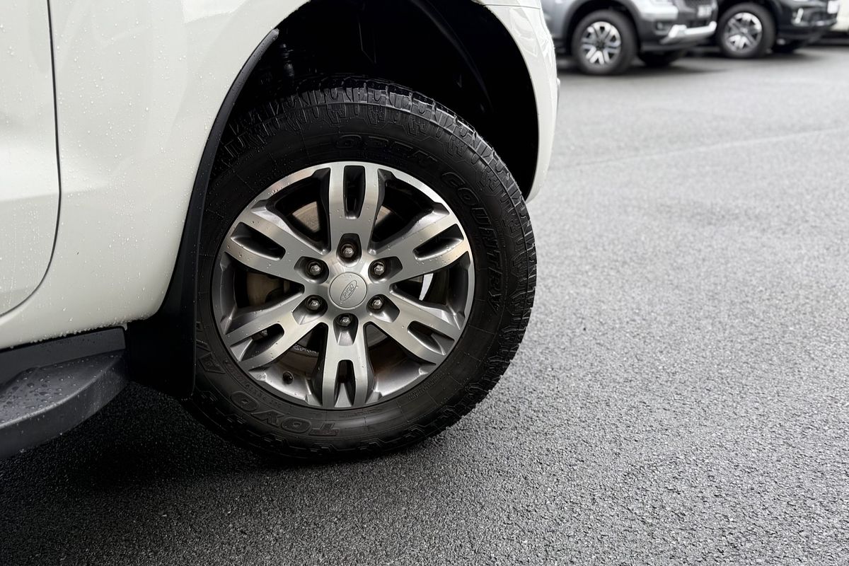 2015 Ford Everest Trend UA