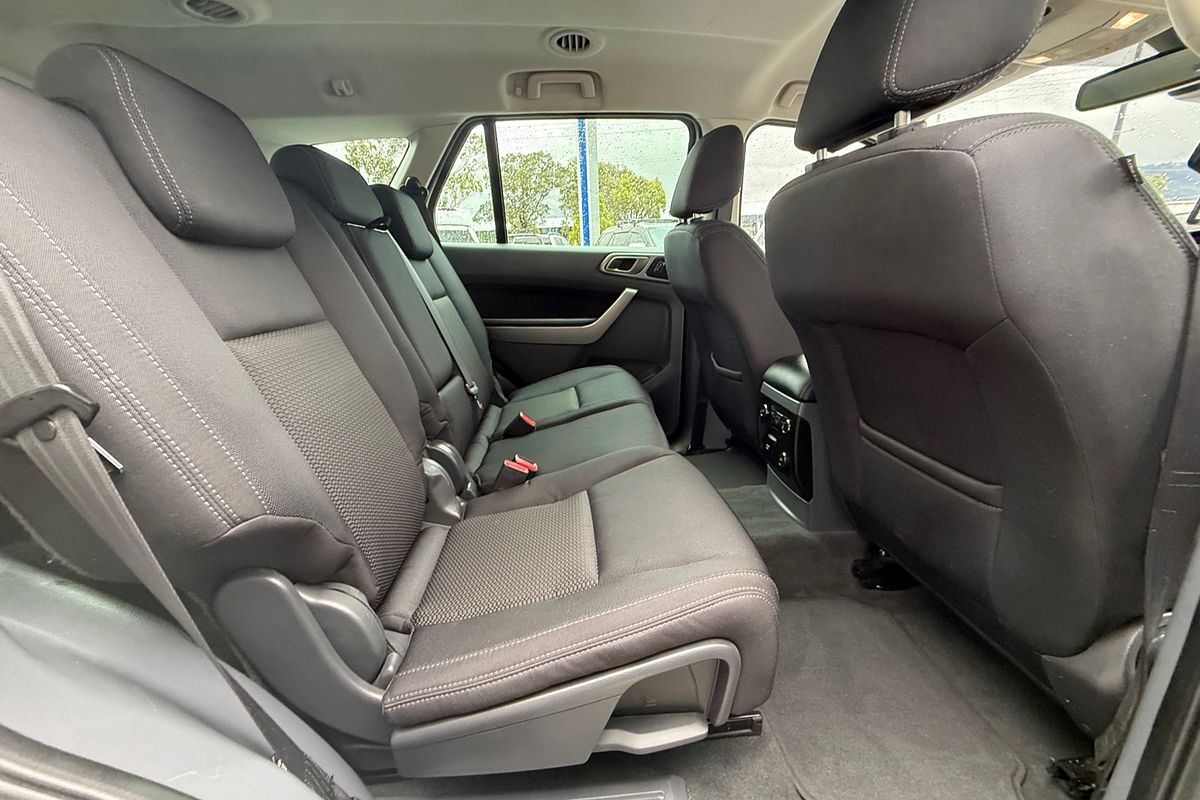2015 Ford Everest Trend UA