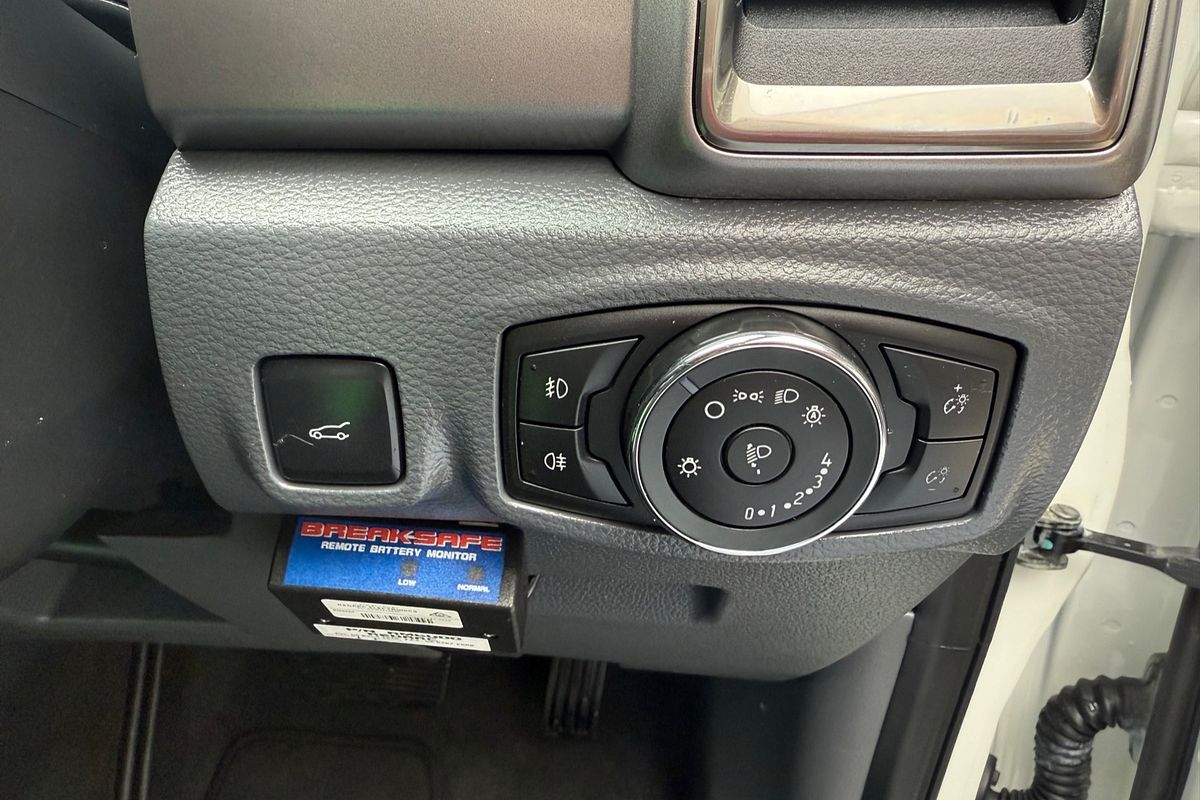2015 Ford Everest Trend UA