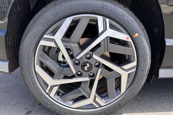 2024 Hyundai Kona Premium N Line SX2.V2