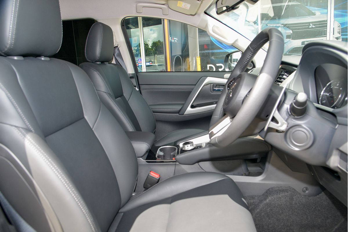 2024 Mitsubishi Pajero Sport GLS QF