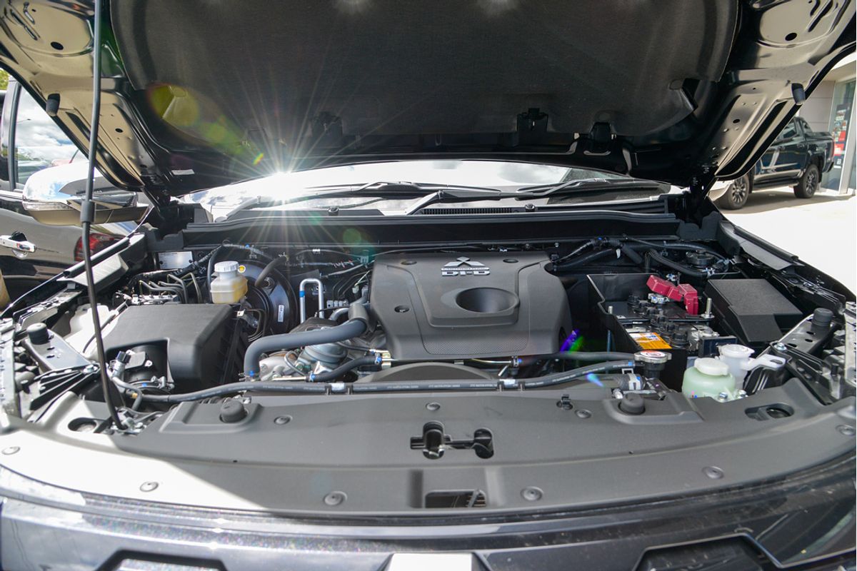 2024 Mitsubishi Pajero Sport GLS QF