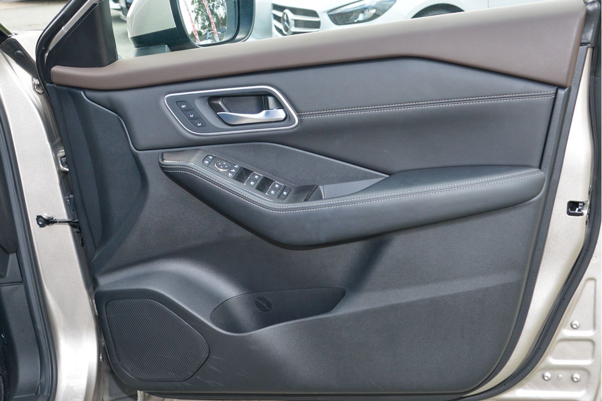 2023 Nissan X-TRAIL Ti-L e-POWER T33