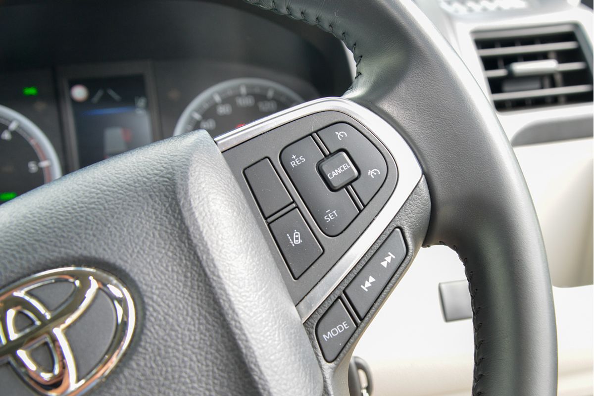 2024 Toyota Hiace GDH300R LWB