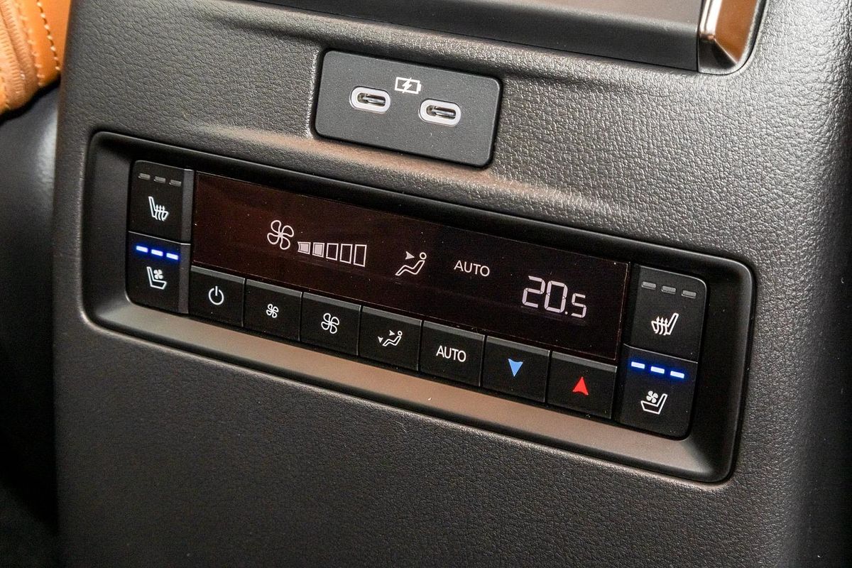 2024 Mazda CX-80 D50e Azami KL