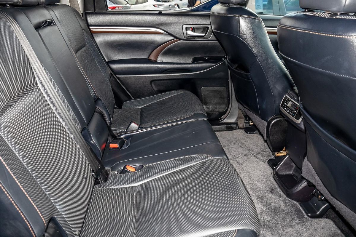 2015 Toyota Kluger Grande GSU55R