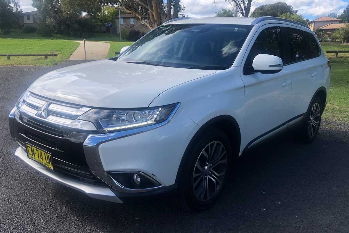 2017 Mitsubishi OUTLANDER LS Safety Pack ZK