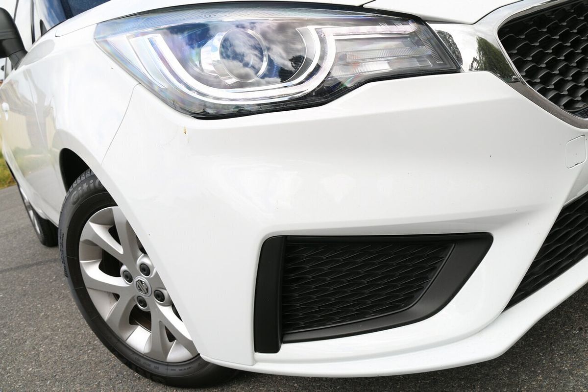 2024 MG MG3 Core in Dover White Demo Hatch Victoria Park WA
