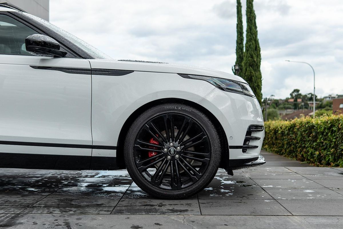 2024 Land Rover Range Rover Velar P250 Dynamic SE L560