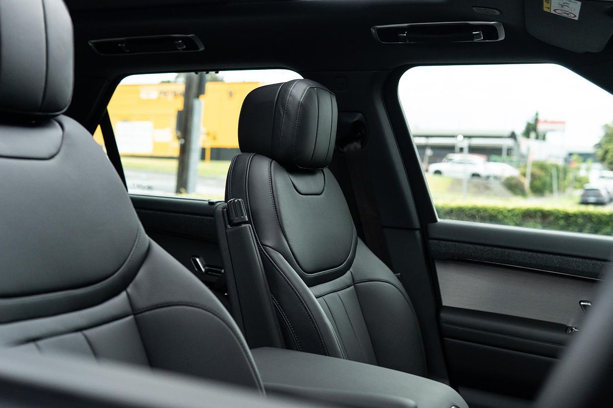 2024 Land Rover Range Rover Sport D300 Dynamic SE L461