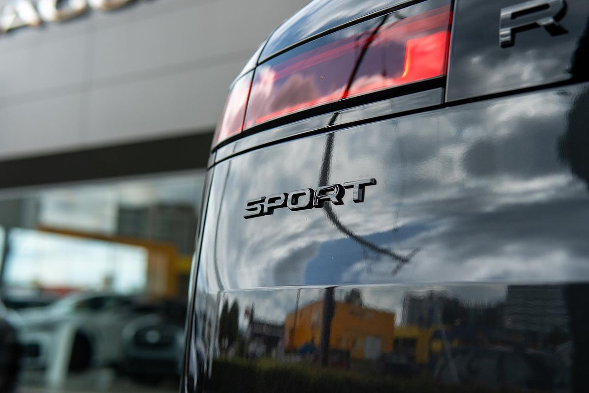 2024 Land Rover Range Rover Sport PHEV P460e Dynamic HSE L461