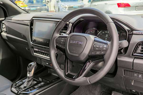 2024 Isuzu D-MAX BLADE 4X4