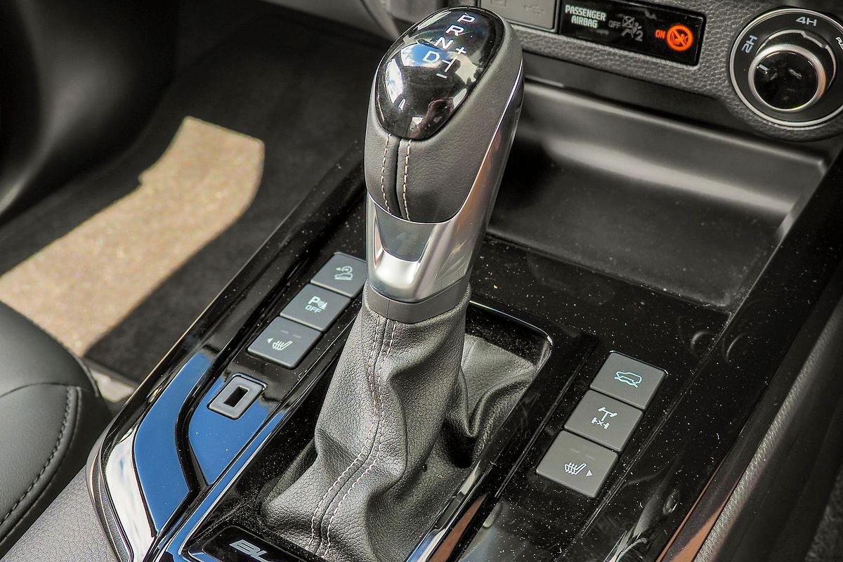 2024 Isuzu D-MAX BLADE 4X4