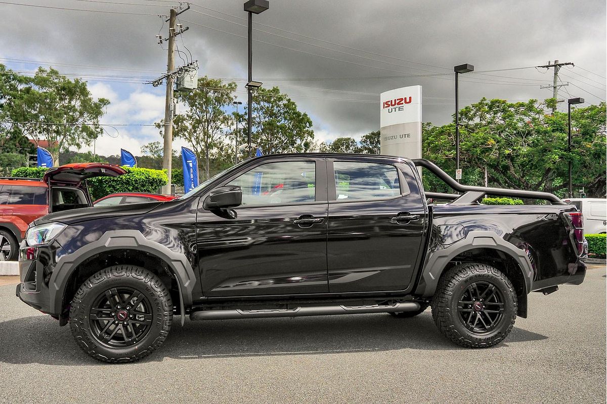 2024 Isuzu D-MAX BLADE 4X4