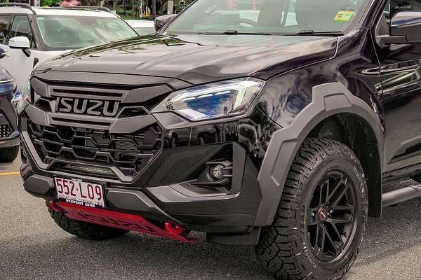 2024 Isuzu D-MAX BLADE 4X4