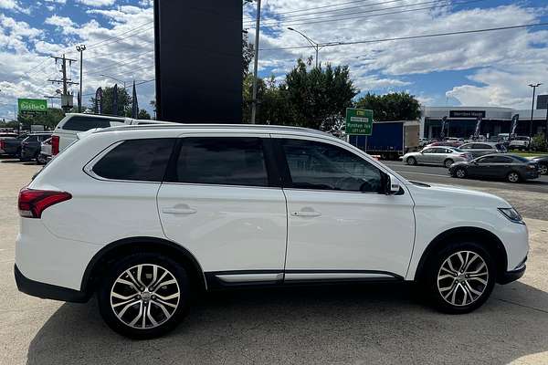 2016 Mitsubishi Outlander LS Safety Pack ZK