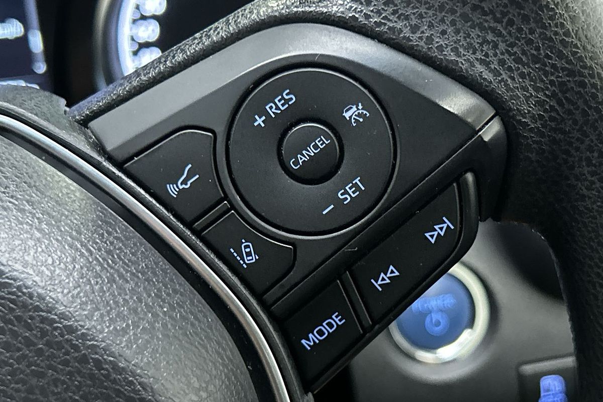 2021 Toyota Camry Ascent AXVH70R