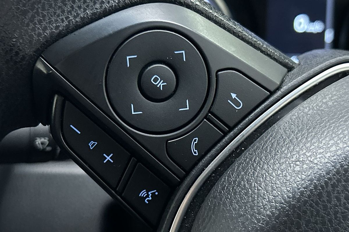 2021 Toyota Camry Ascent AXVH70R