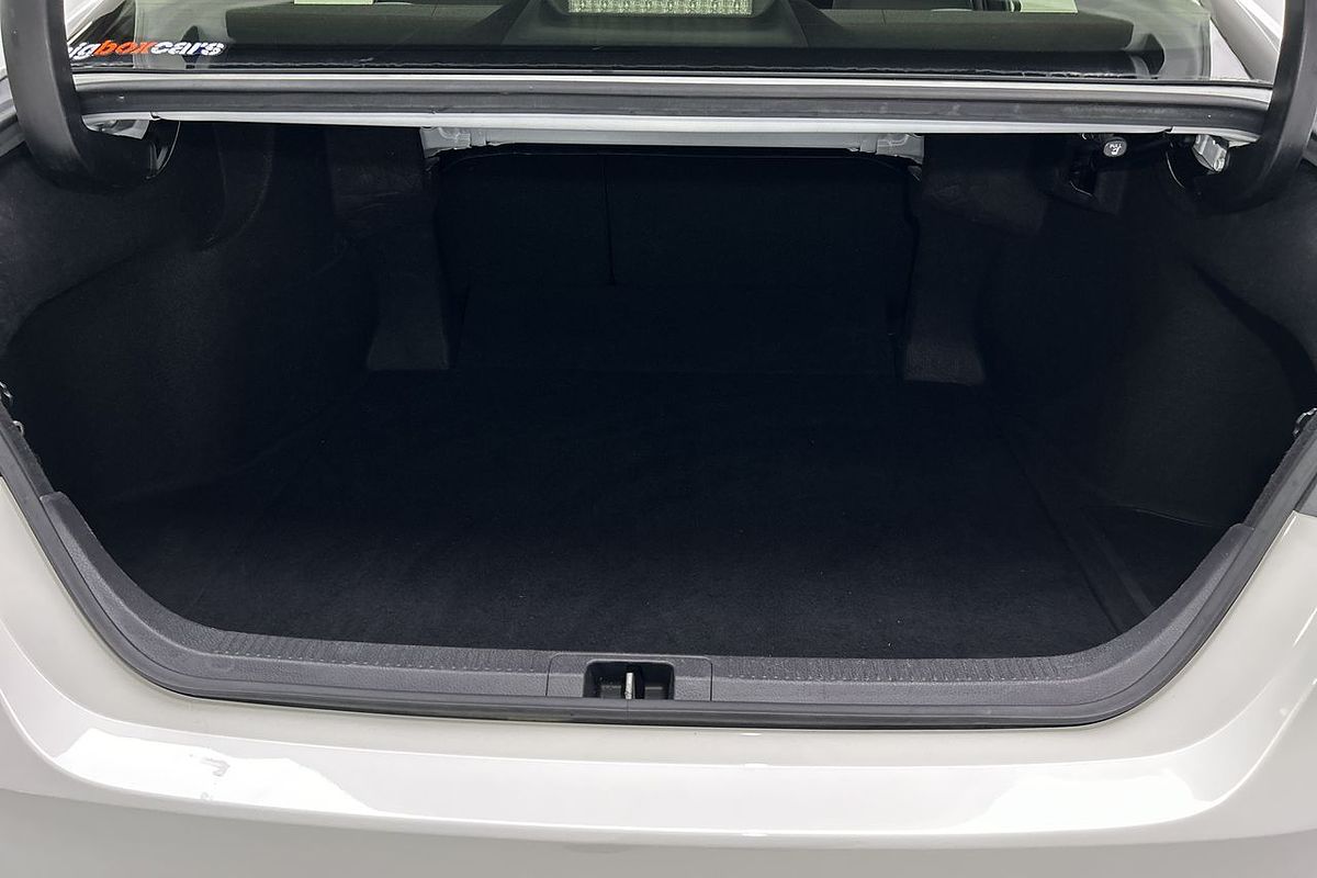 2021 Toyota Camry Ascent AXVH70R