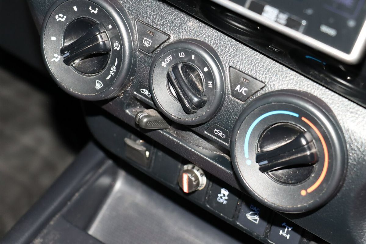 2019 Toyota Hilux Rugged GUN126R 4X4