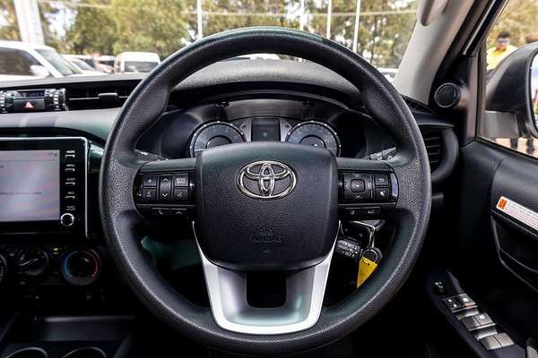 2023 Toyota Hilux SR GUN126R 4X4