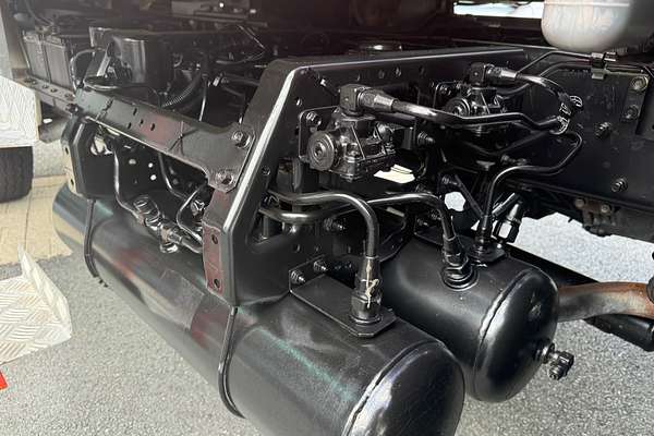1997 Isuzu FSS 4X4 550