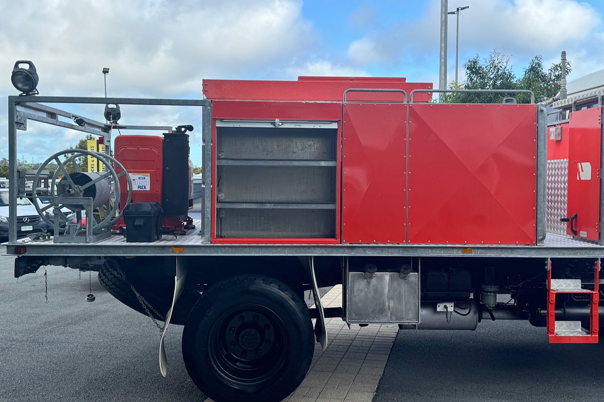 1997 Isuzu FSS 4X4 550