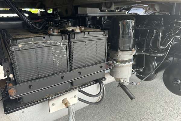 1997 Isuzu FSS 4X4 550