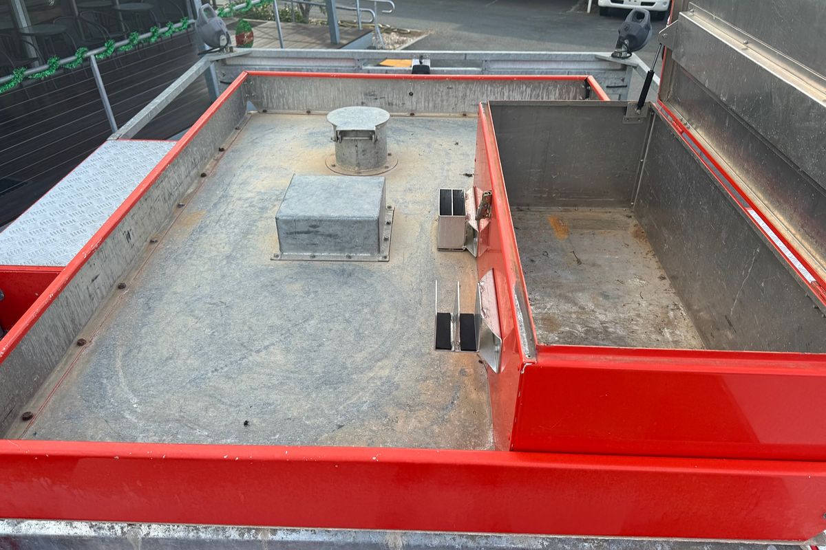 1997 Isuzu FSS 4X4 550