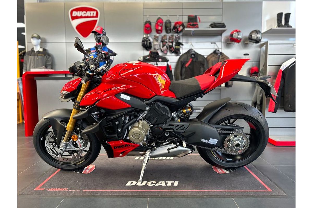 2025 Ducati STREETFIGHTER V4S