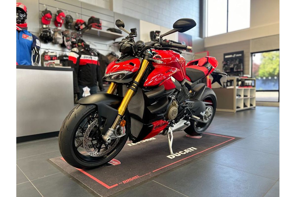 2025 Ducati STREETFIGHTER V4S