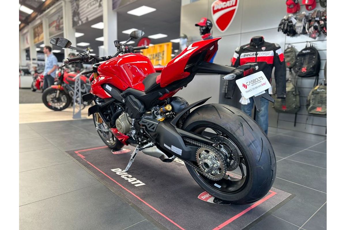 2025 Ducati STREETFIGHTER V4S