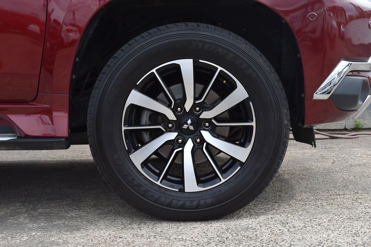 2016 Mitsubishi Pajero Sport Exceed QE
