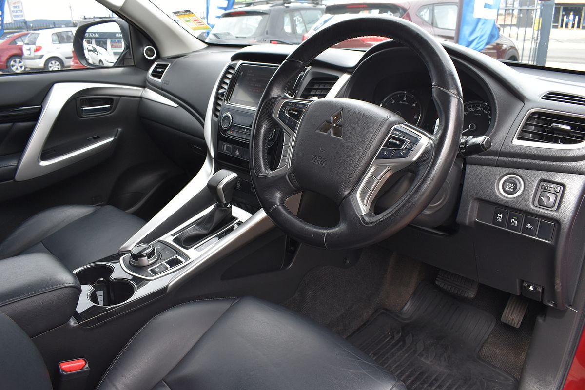 2016 Mitsubishi Pajero Sport Exceed QE