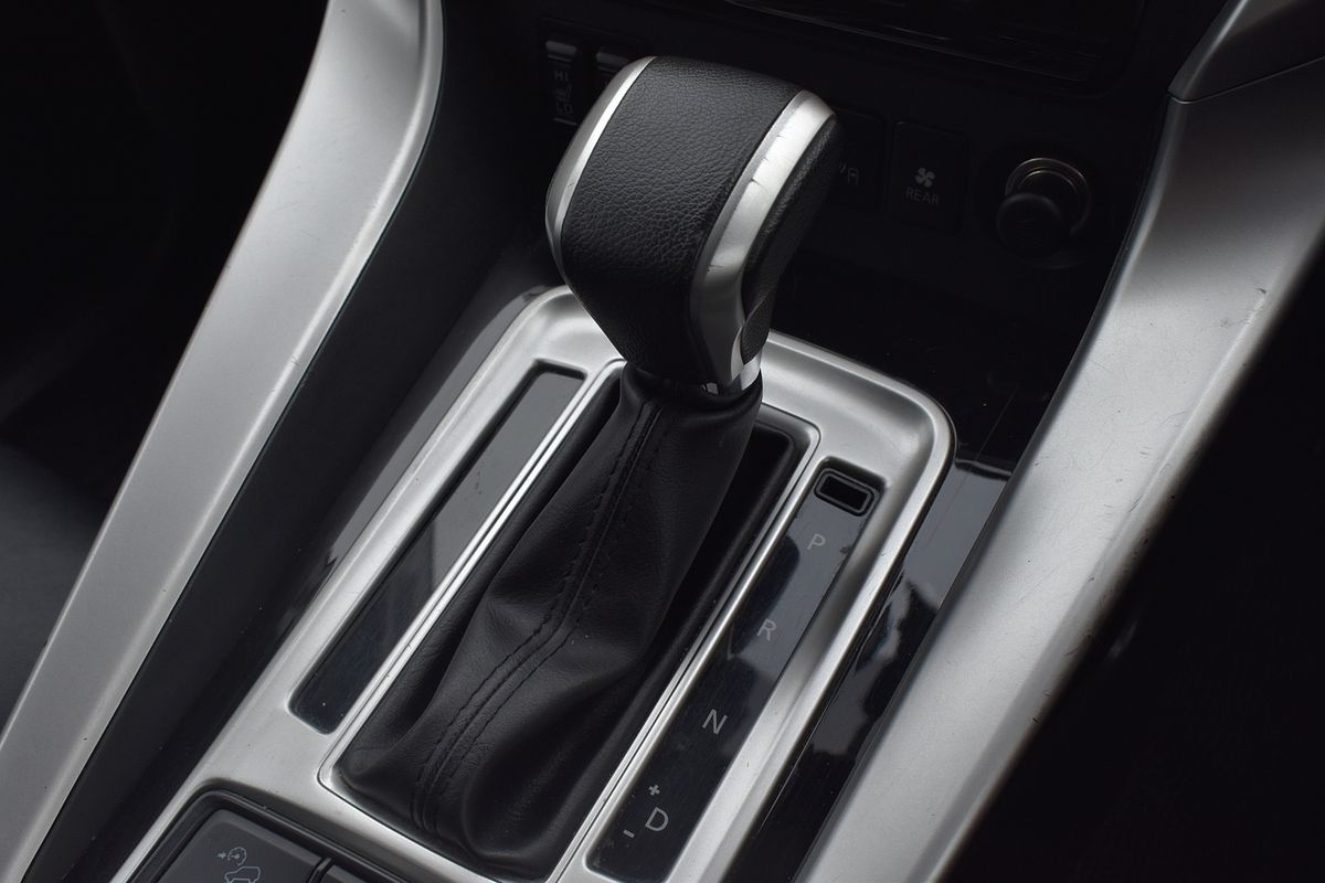 2016 Mitsubishi Pajero Sport Exceed QE