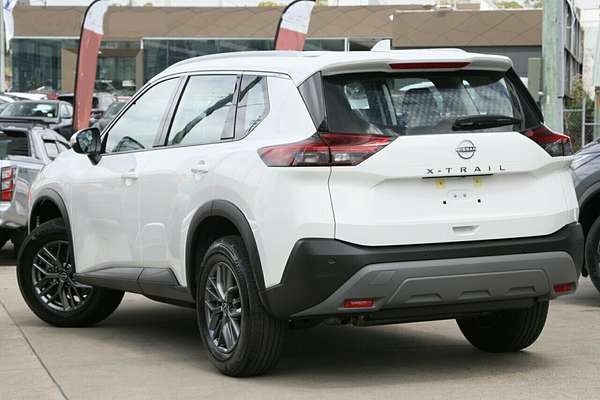 2024 Nissan X-TRAIL ST T33