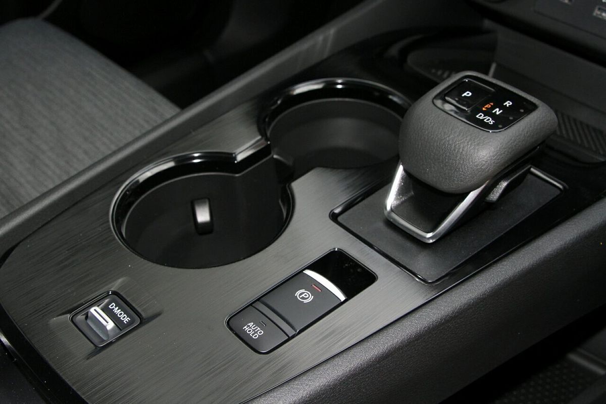 2024 Nissan X-TRAIL ST T33