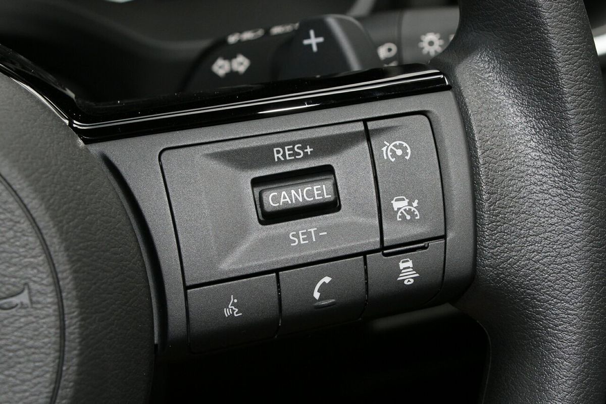 2024 Nissan X-TRAIL ST T33