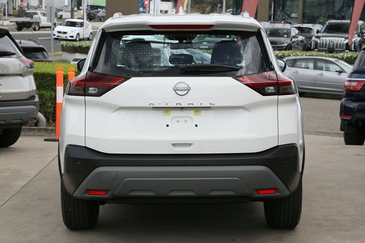 2024 Nissan X-TRAIL ST T33