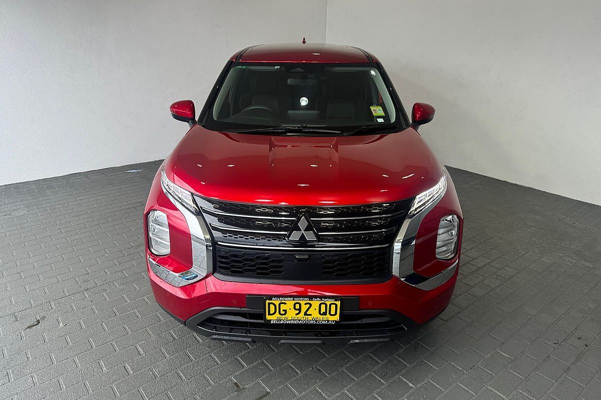 2022 Mitsubishi Outlander ES ZM