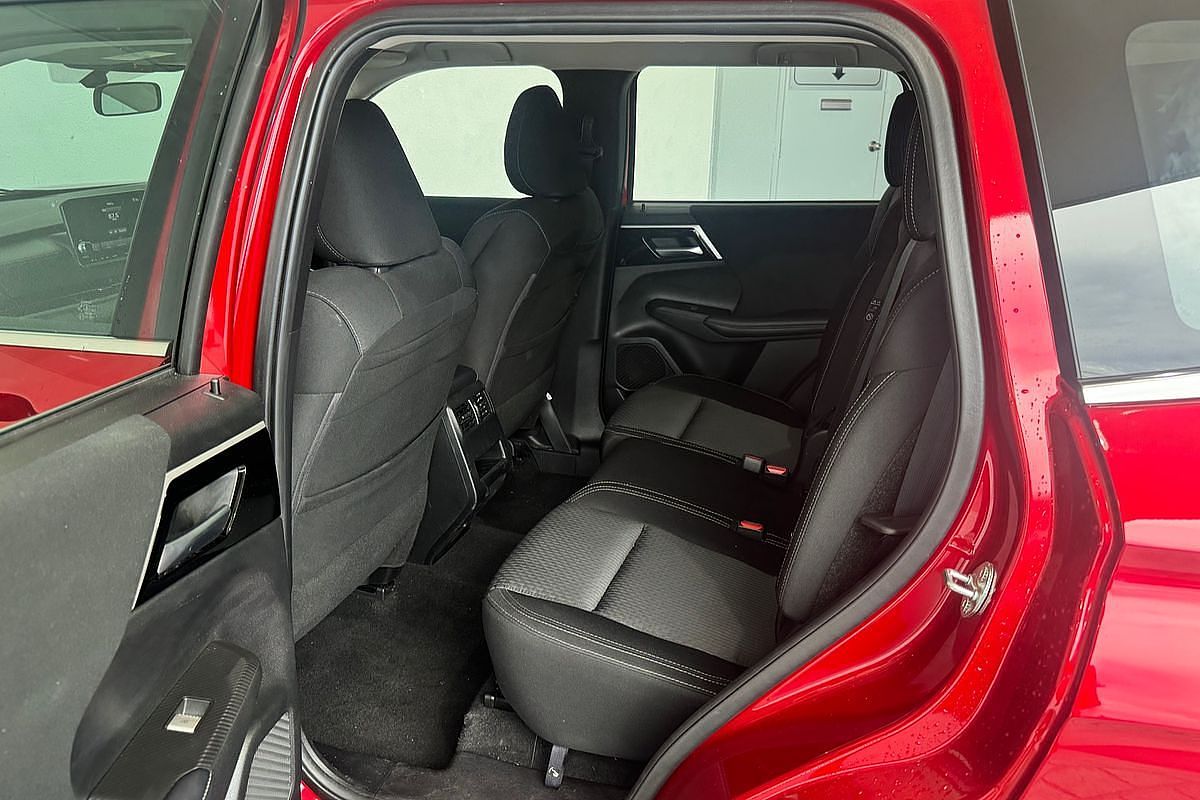 2022 Mitsubishi Outlander ES ZM