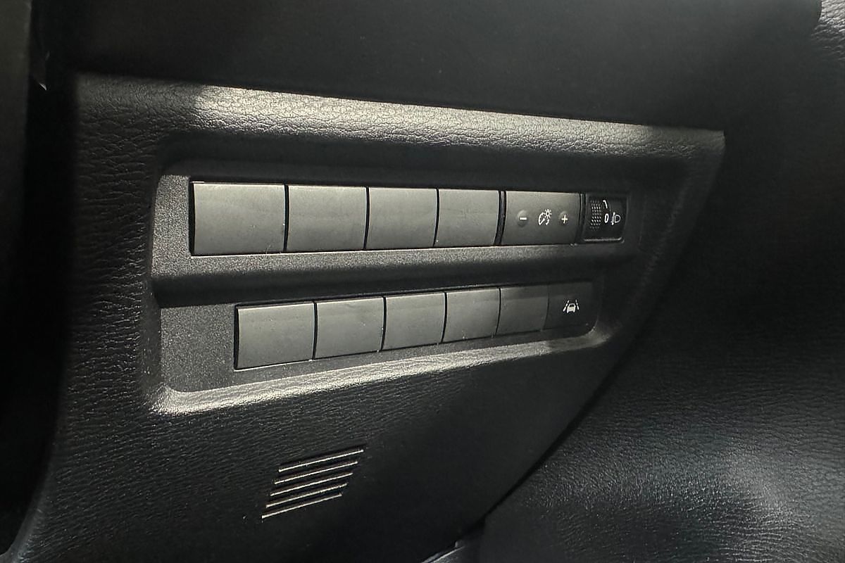 2022 Mitsubishi Outlander ES ZM