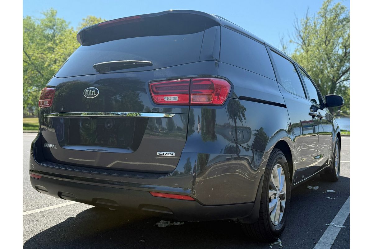 2018 Kia Carnival Si YP