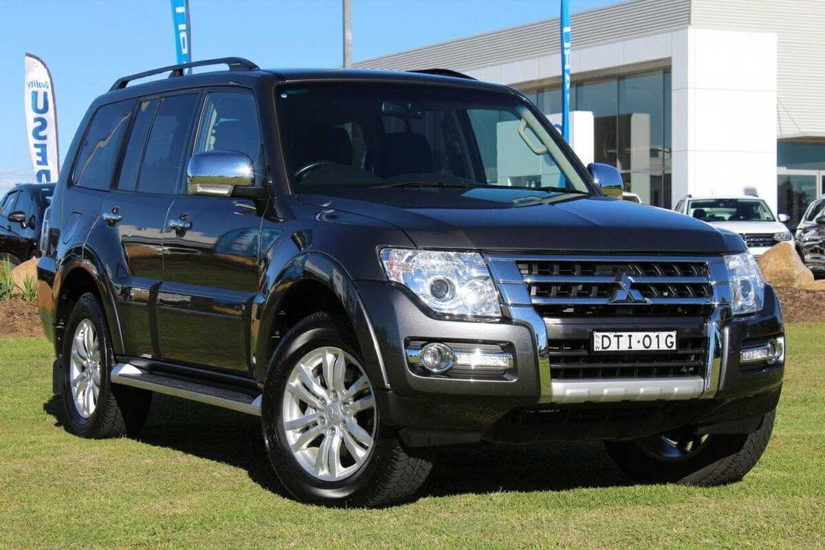 2017 Mitsubishi PAJERO GLX NX