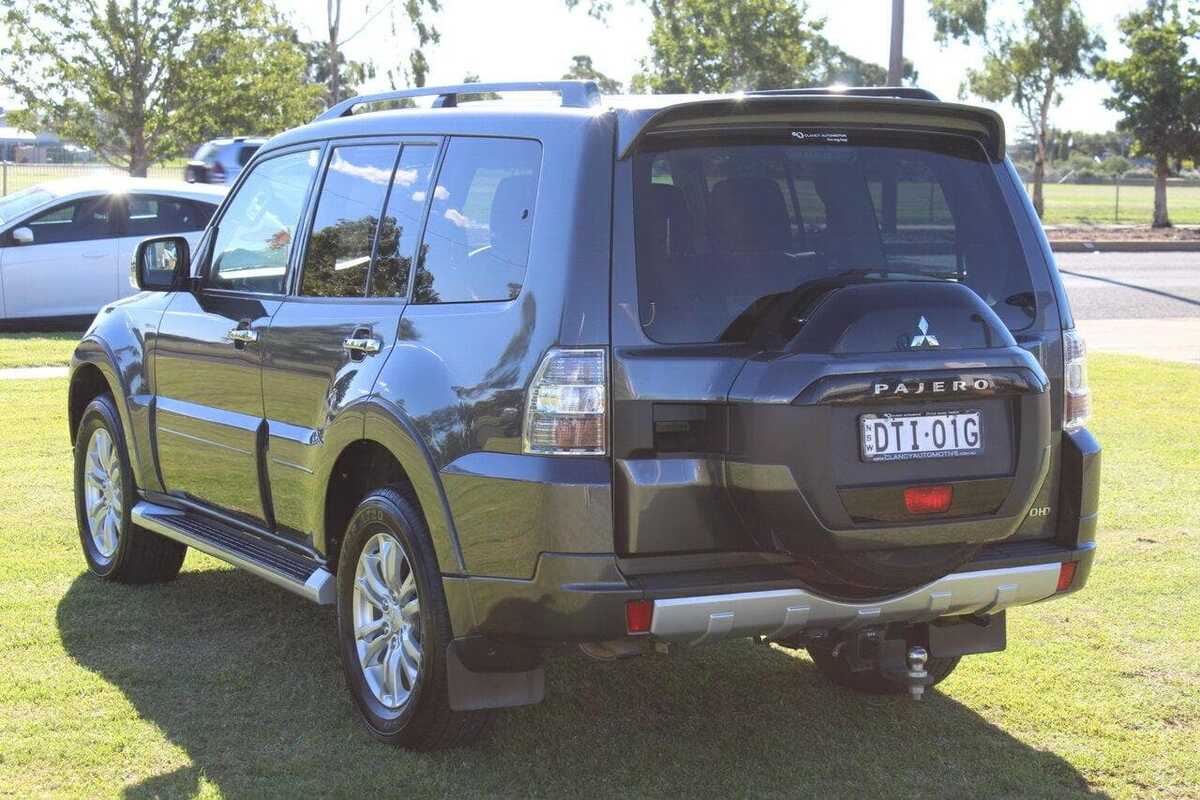 2017 Mitsubishi PAJERO GLX NX